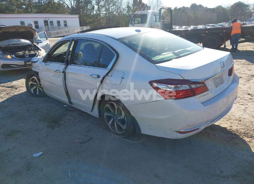 Photo 3 of 2016 Honda Accord EX-L (VIN 1HGCR2F81GA089787)