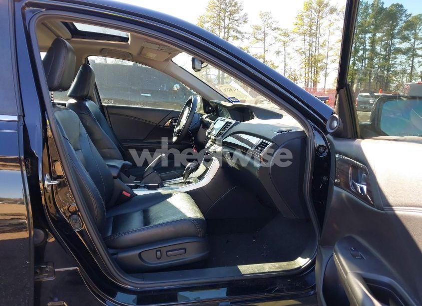 Photo 5 of 2016 Honda Accord EX-L (VIN 1HGCR2F81GA115255)