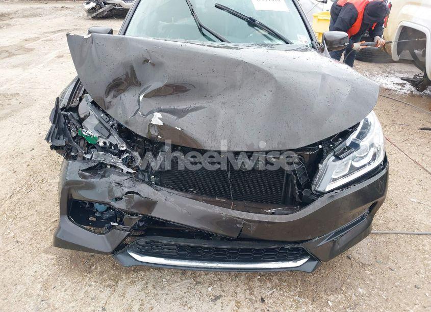 Photo 13 of 2017 Honda Accord EX-L (VIN 1HGCR2F81HA037528)