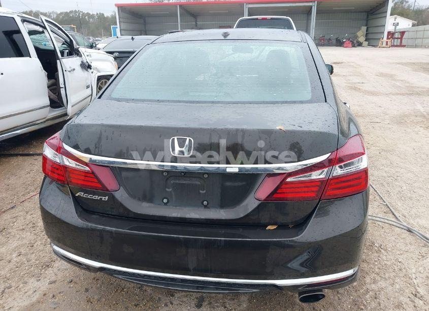 Photo 17 of 2017 Honda Accord EX-L (VIN 1HGCR2F81HA037528)