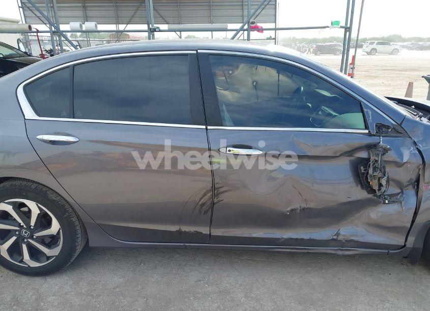 Photo 13 of 2017 Honda Accord EX-L (VIN 1HGCR2F81HA060226)