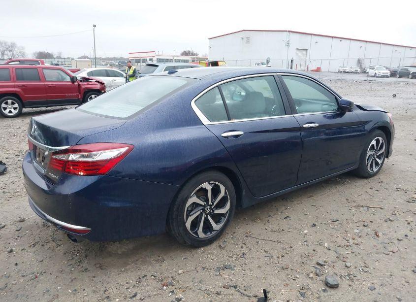 Photo 4 of 2017 Honda Accord EX-L (VIN 1HGCR2F81HA090052)