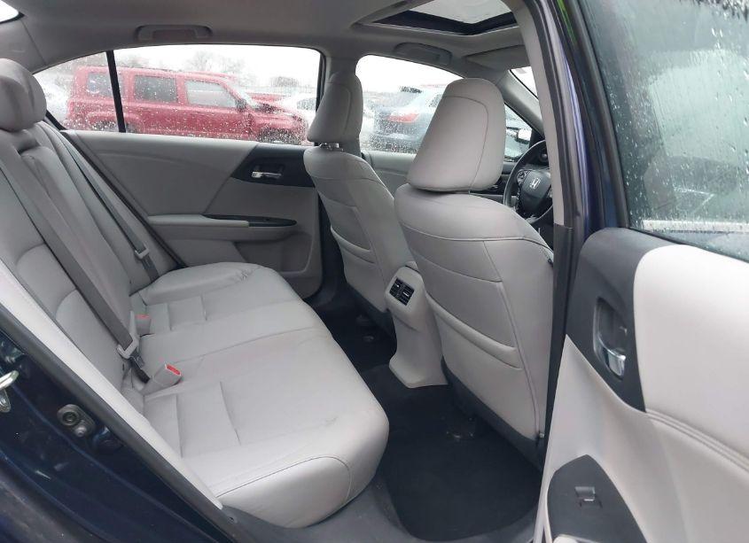 Photo 8 of 2017 Honda Accord EX-L (VIN 1HGCR2F81HA090052)