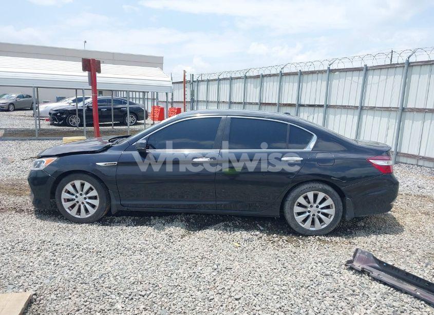 Photo 14 of 2017 Honda Accord EX-L (VIN 1HGCR2F81HA096126)