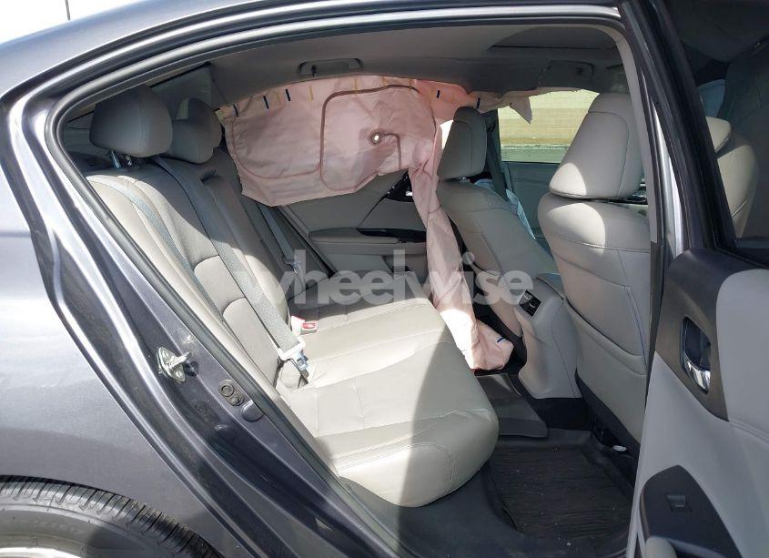 Photo 8 of 2017 Honda Accord EX-L (VIN 1HGCR2F81HA119811)