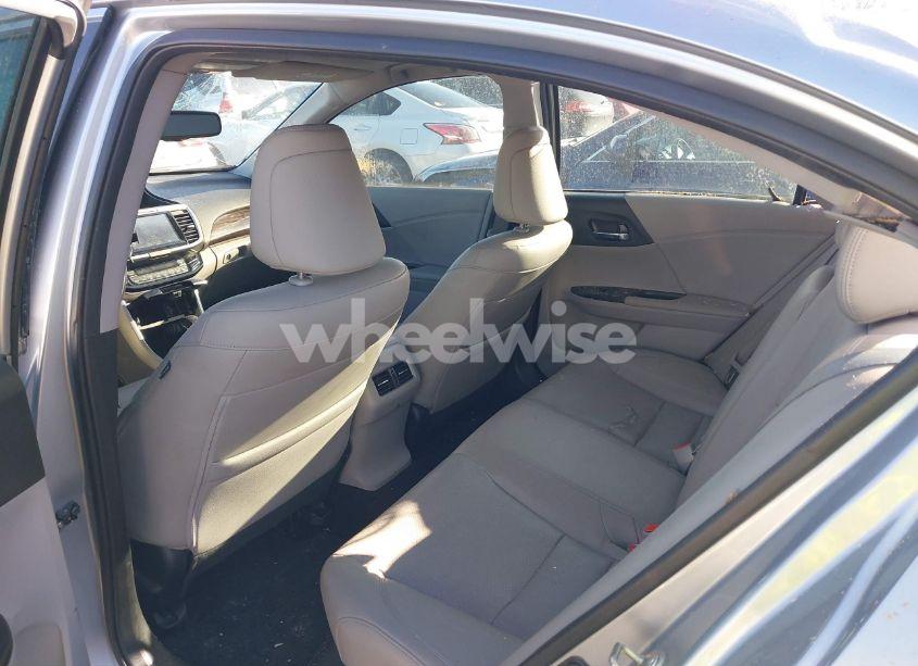 Photo 8 of 2017 Honda Accord EX-L (VIN 1HGCR2F81HA251662)