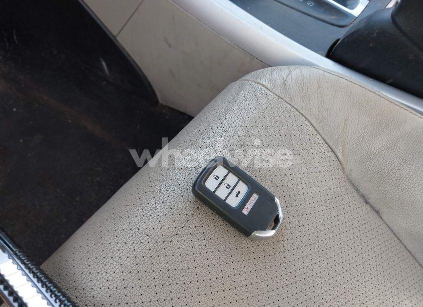 Photo 11 of 2013 Honda Accord EX-L (VIN 1HGCR2F82DA002376)