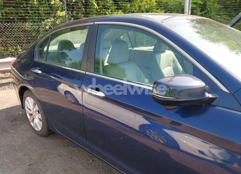 Photo 13 of 2013 Honda Accord EX-L (VIN 1HGCR2F82DA026256)