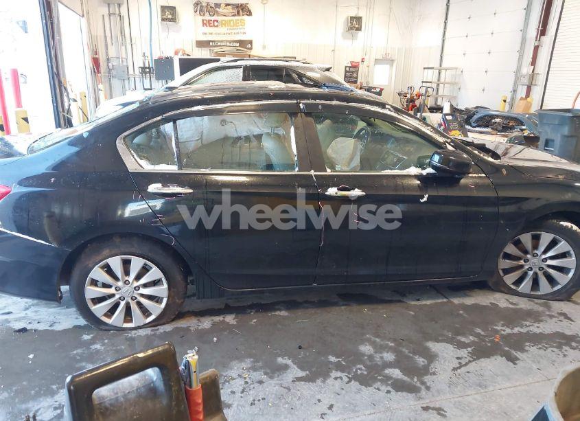 Photo 12 of 2013 Honda Accord EX-L (VIN 1HGCR2F82DA035443)