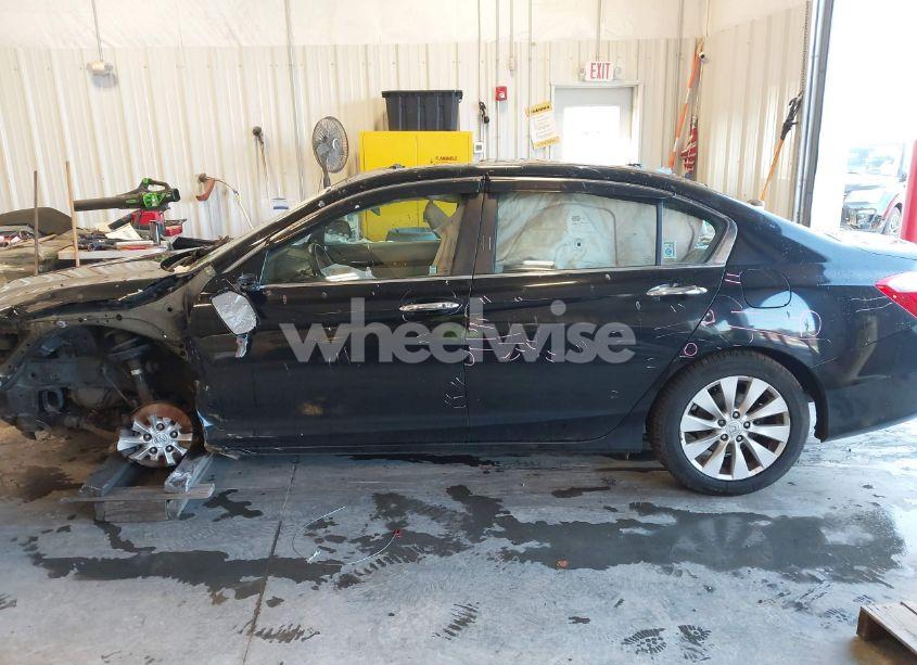 Photo 13 of 2013 Honda Accord EX-L (VIN 1HGCR2F82DA035443)