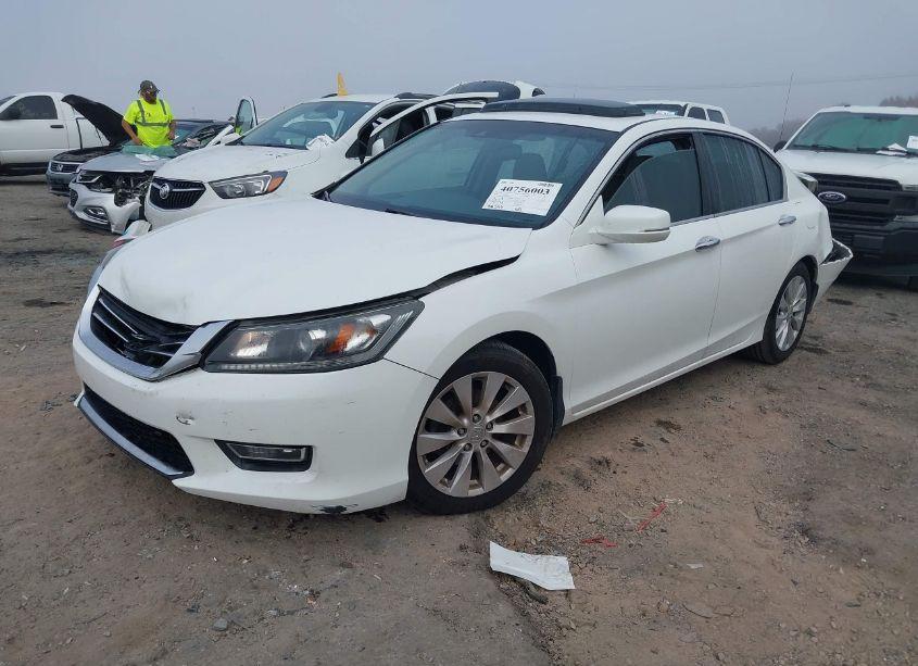 Photo 2 of 2013 Honda Accord EX-L (VIN 1HGCR2F82DA087476)