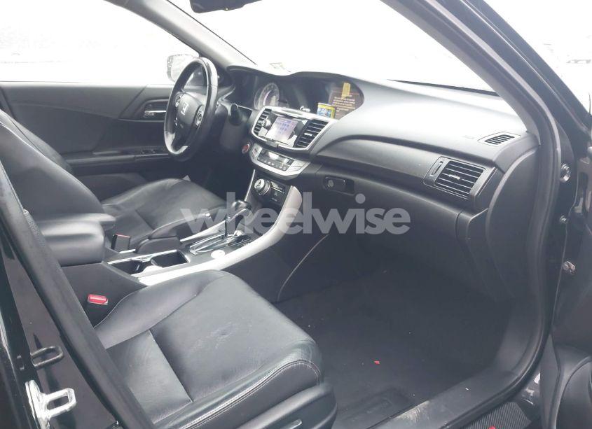 Photo 5 of 2013 Honda Accord EX-L (VIN 1HGCR2F82DA138149)