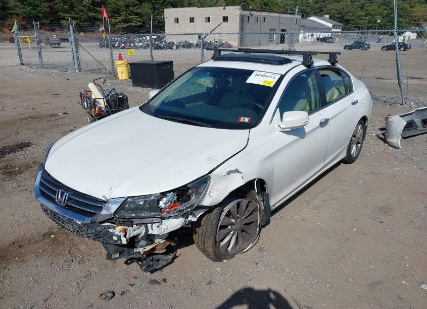 Photo 2 of 2013 Honda Accord EX-L (VIN 1HGCR2F82DA153749)