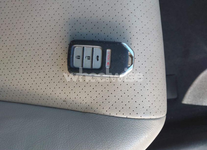 Photo 11 of 2013 Honda Accord EX-L (VIN 1HGCR2F82DA221208)