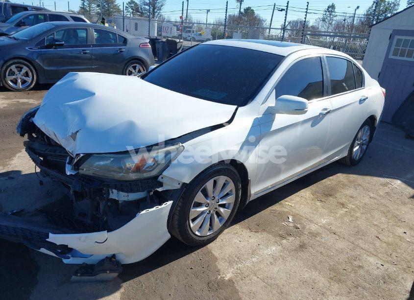 Photo 2 of 2013 Honda Accord EX-L (VIN 1HGCR2F82DA221208)