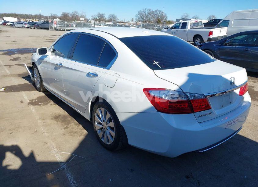 Photo 3 of 2013 Honda Accord EX-L (VIN 1HGCR2F82DA221208)