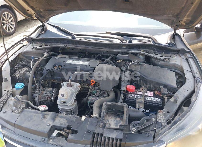 Photo 10 of 2013 Honda Accord EX-L (VIN 1HGCR2F82DA259487)