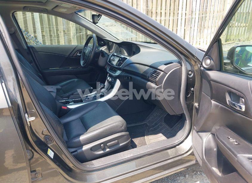 Photo 5 of 2013 Honda Accord EX-L (VIN 1HGCR2F82DA259487)