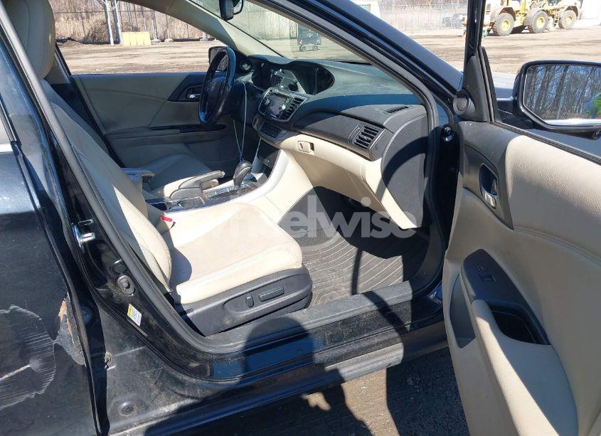 Photo 5 of 2014 Honda Accord EX-L (VIN 1HGCR2F82EA095952)