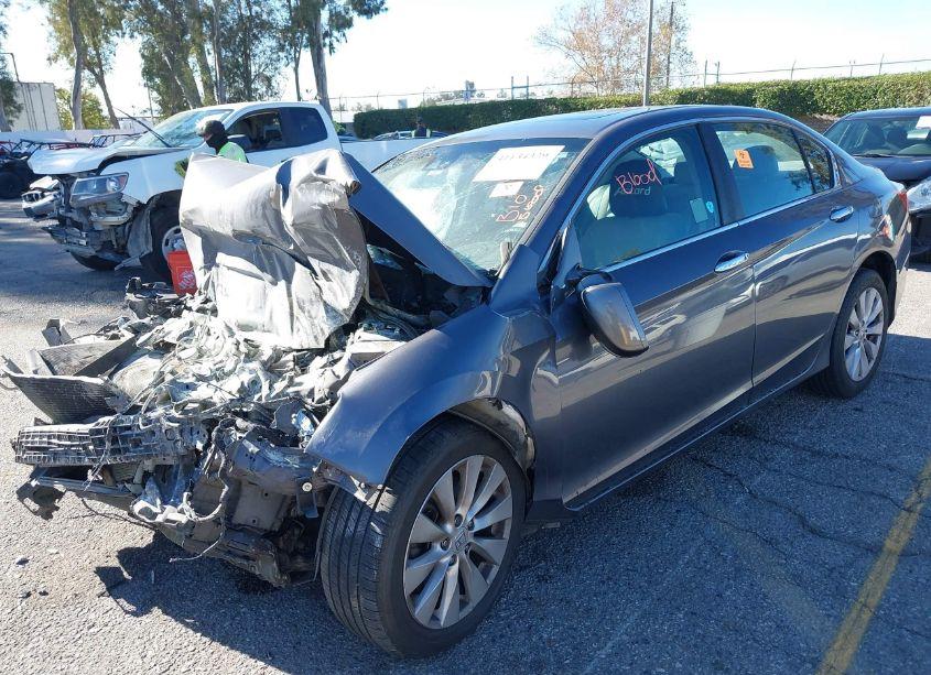 Photo 2 of 2014 Honda Accord EX-L (VIN 1HGCR2F82EA101426)