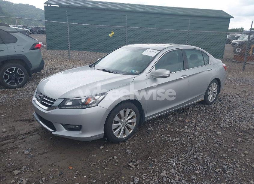 Photo 2 of 2014 Honda Accord EX-L (VIN 1HGCR2F82EA133938)