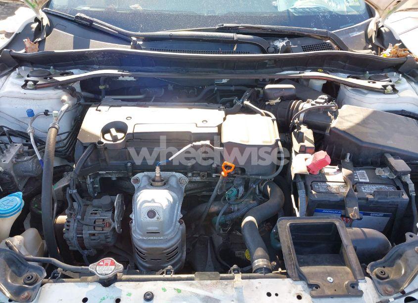 Photo 10 of 2014 Honda Accord EX-L (VIN 1HGCR2F82EA277084)