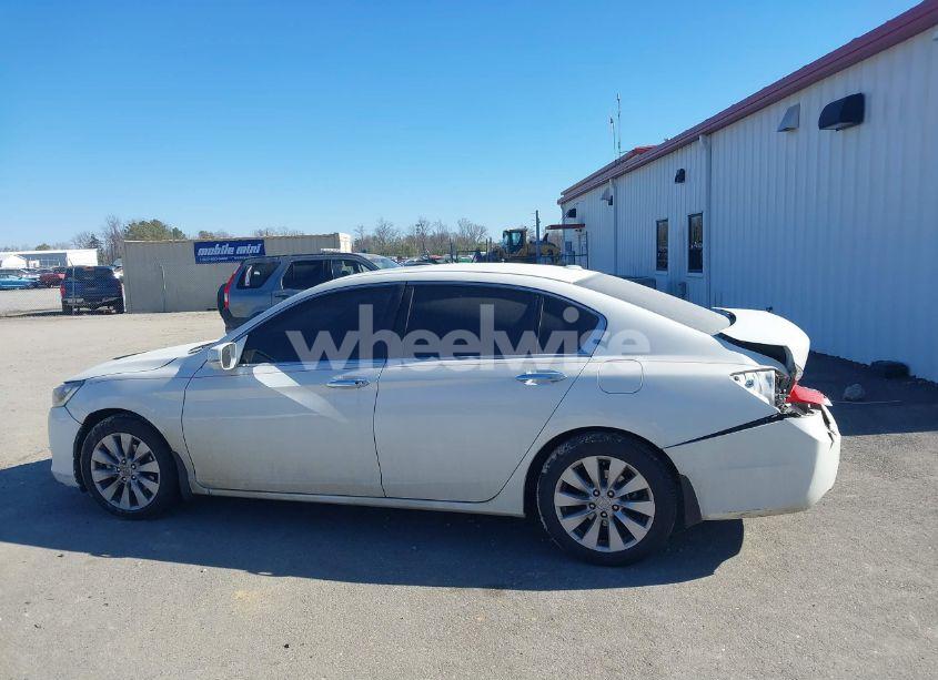 Photo 13 of 2014 Honda Accord EX-L (VIN 1HGCR2F82EA277084)