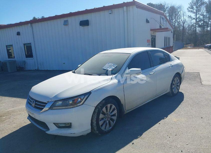 Photo 2 of 2014 Honda Accord EX-L (VIN 1HGCR2F82EA277084)