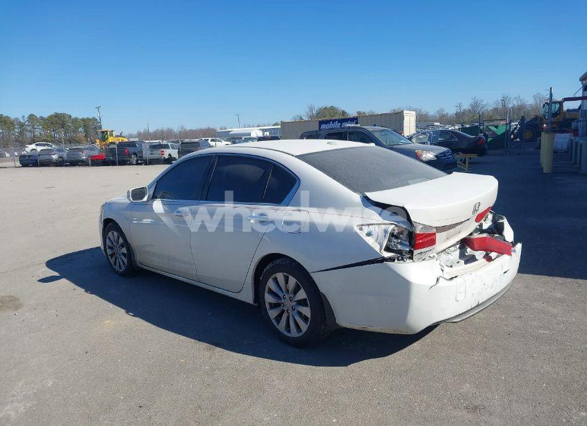 Photo 3 of 2014 Honda Accord EX-L (VIN 1HGCR2F82EA277084)