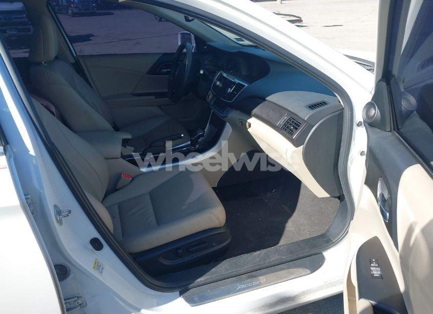 Photo 5 of 2014 Honda Accord EX-L (VIN 1HGCR2F82EA277084)