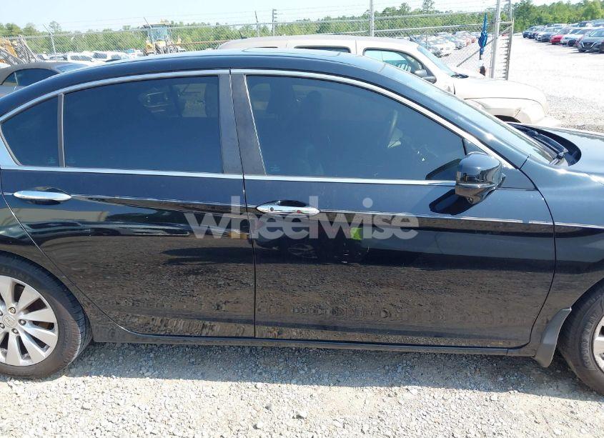 Photo 13 of 2015 Honda Accord EX-L (VIN 1HGCR2F82FA027345)