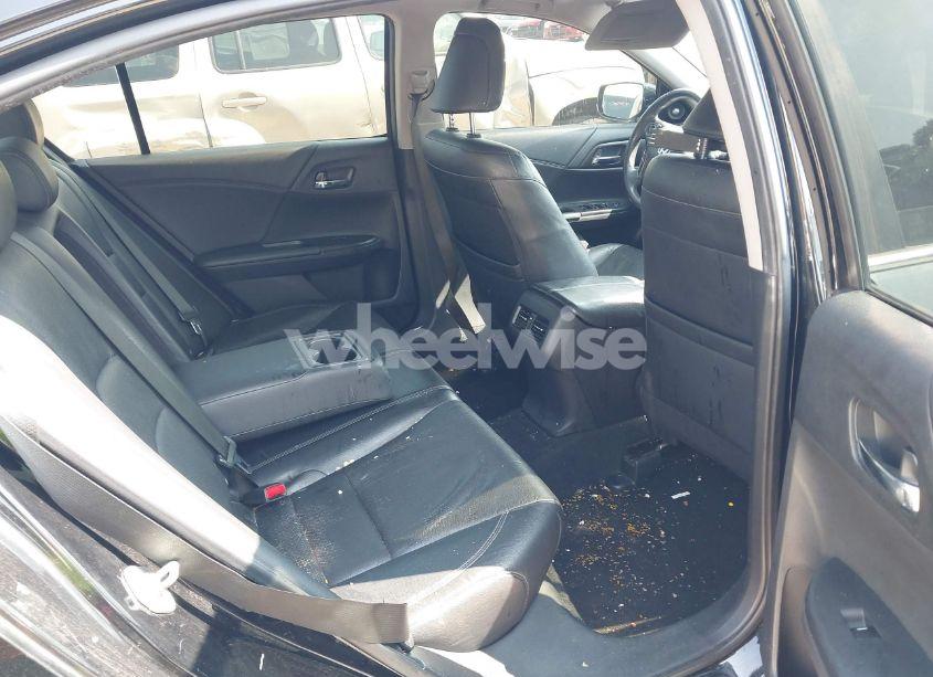 Photo 8 of 2015 Honda Accord EX-L (VIN 1HGCR2F82FA027345)