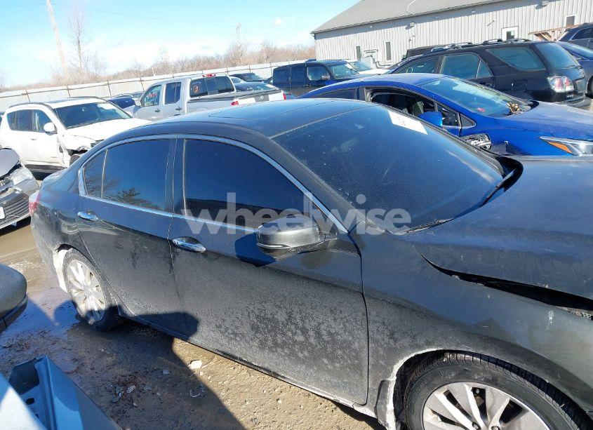 Photo 12 of 2015 Honda Accord EX-L (VIN 1HGCR2F82FA038328)