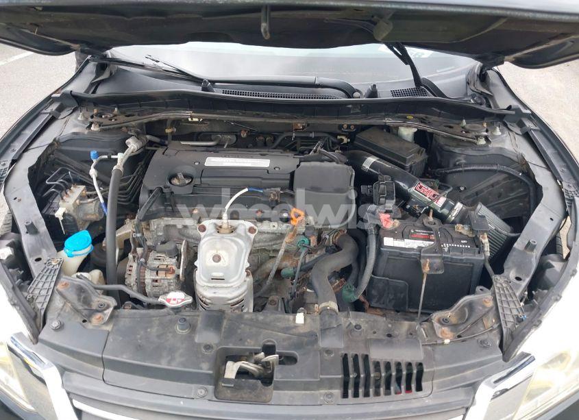 Photo 10 of 2015 Honda Accord EX-L (VIN 1HGCR2F82FA062161)