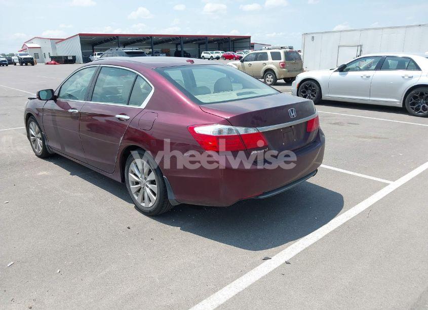 Photo 3 of 2015 Honda Accord EX-L (VIN 1HGCR2F82FA082264)