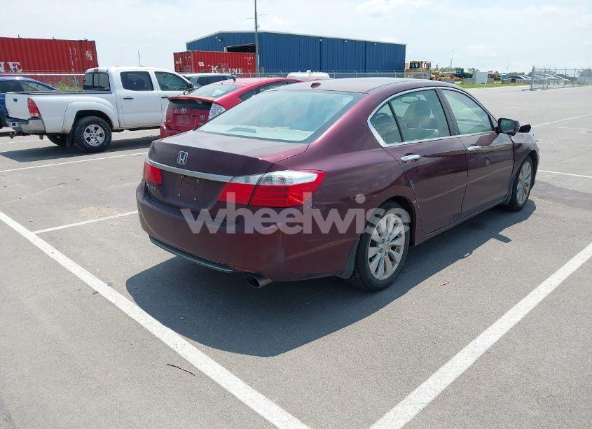 Photo 4 of 2015 Honda Accord EX-L (VIN 1HGCR2F82FA082264)