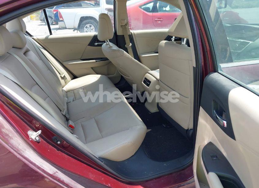 Photo 8 of 2015 Honda Accord EX-L (VIN 1HGCR2F82FA082264)