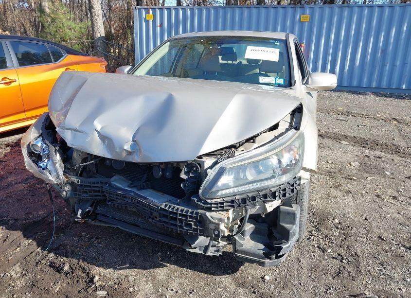 Photo 12 of 2015 Honda Accord EX-L (VIN 1HGCR2F82FA096312)