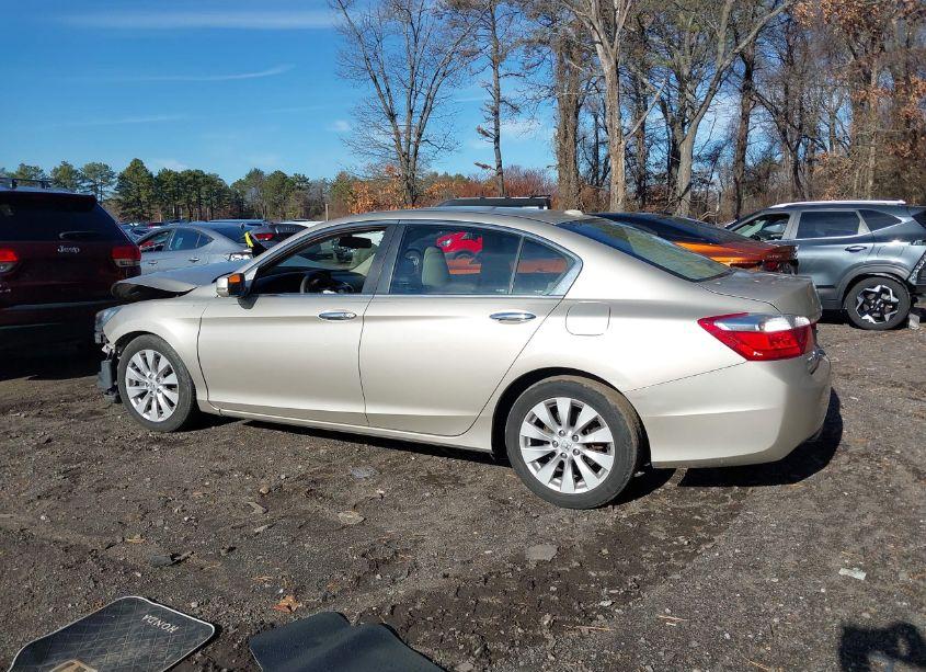 Photo 14 of 2015 Honda Accord EX-L (VIN 1HGCR2F82FA096312)