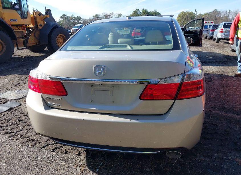 Photo 16 of 2015 Honda Accord EX-L (VIN 1HGCR2F82FA096312)