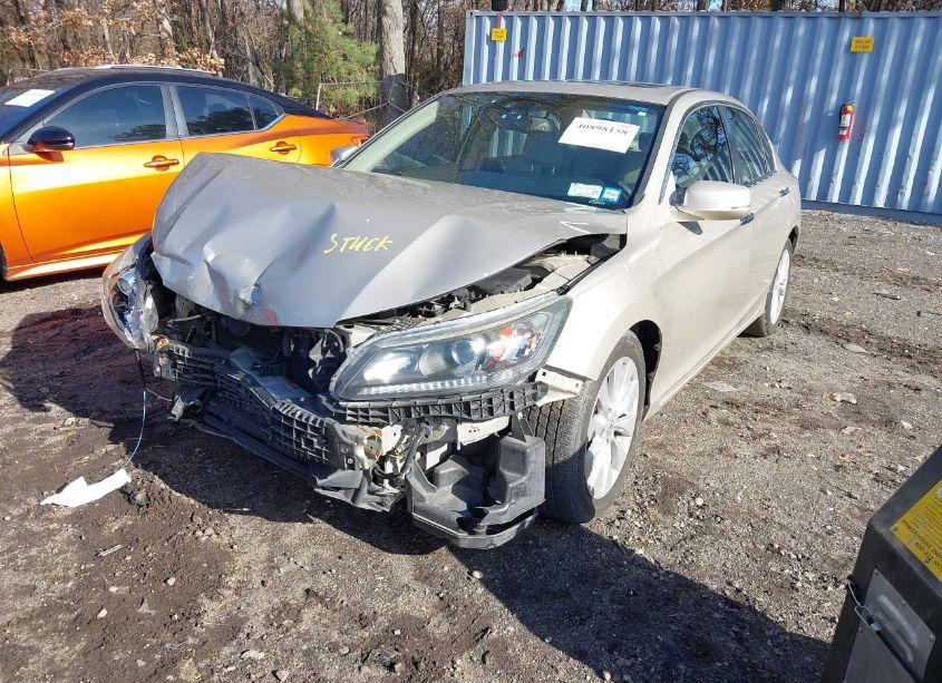Photo 6 of 2015 Honda Accord EX-L (VIN 1HGCR2F82FA096312)
