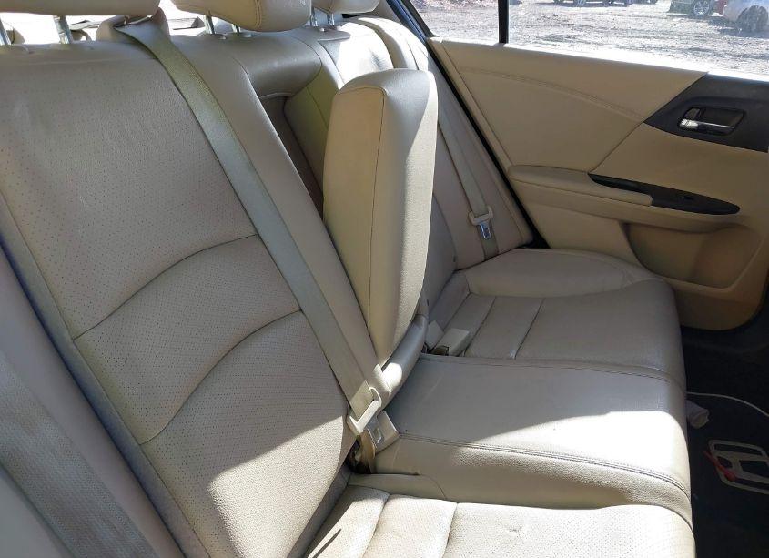 Photo 8 of 2015 Honda Accord EX-L (VIN 1HGCR2F82FA096312)