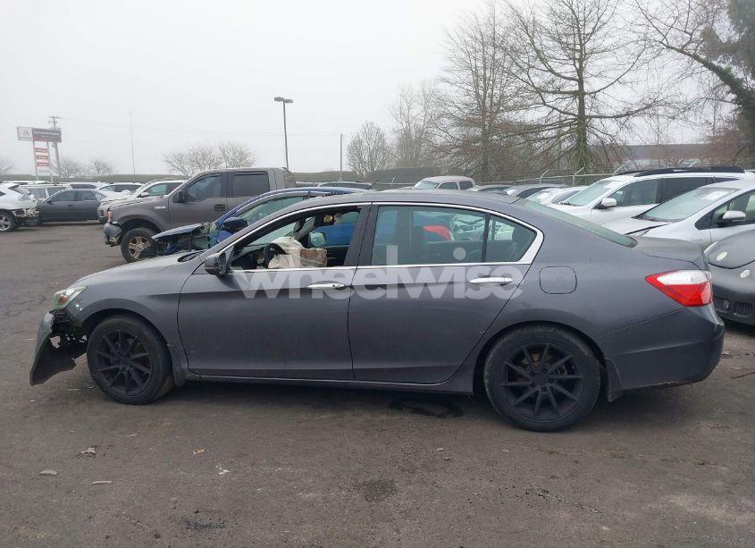 Photo 13 of 2015 Honda Accord EX-L (VIN 1HGCR2F82FA097279)