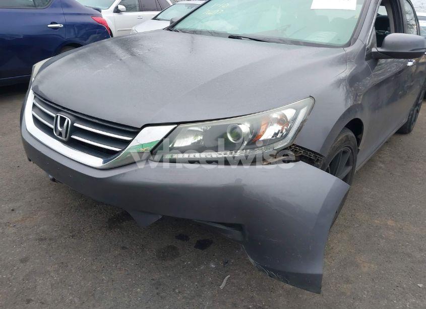 Photo 16 of 2015 Honda Accord EX-L (VIN 1HGCR2F82FA097279)