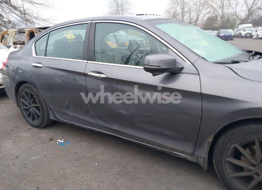 Photo 18 of 2015 Honda Accord EX-L (VIN 1HGCR2F82FA097279)