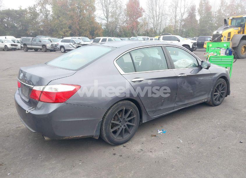 Photo 4 of 2015 Honda Accord EX-L (VIN 1HGCR2F82FA097279)