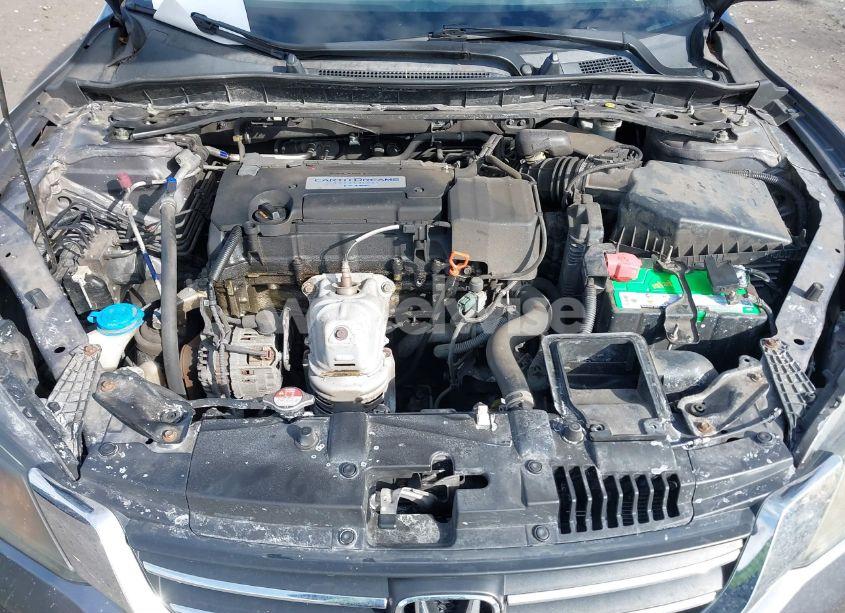 Photo 10 of 2015 Honda Accord EX-L (VIN 1HGCR2F82FA105171)