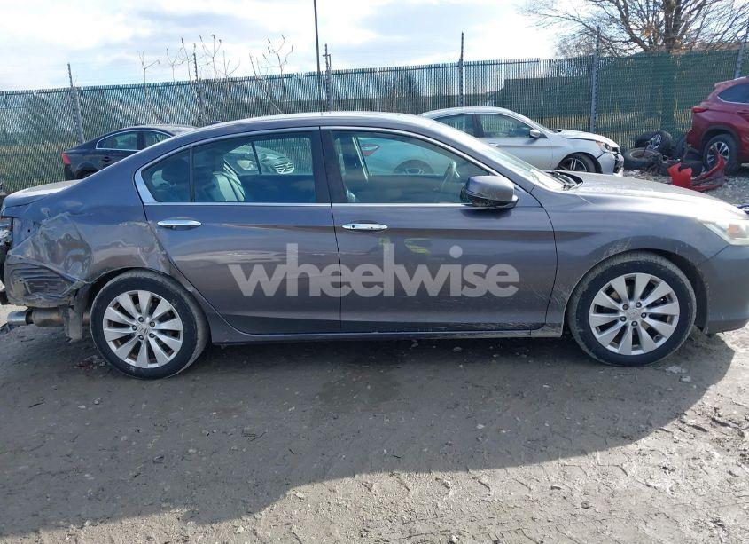 Photo 13 of 2015 Honda Accord EX-L (VIN 1HGCR2F82FA105171)