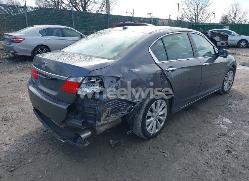 Photo 4 of 2015 Honda Accord EX-L (VIN 1HGCR2F82FA105171)