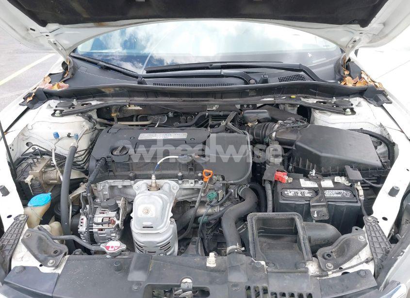 Photo 10 of 2015 Honda Accord EX-L (VIN 1HGCR2F82FA125453)